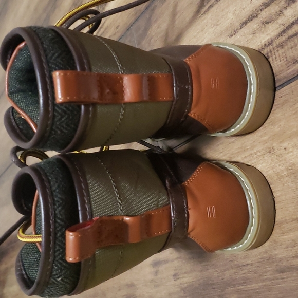 Tommy Hilfiger Lil  Charles Duck Boot - Picture 3 of 9